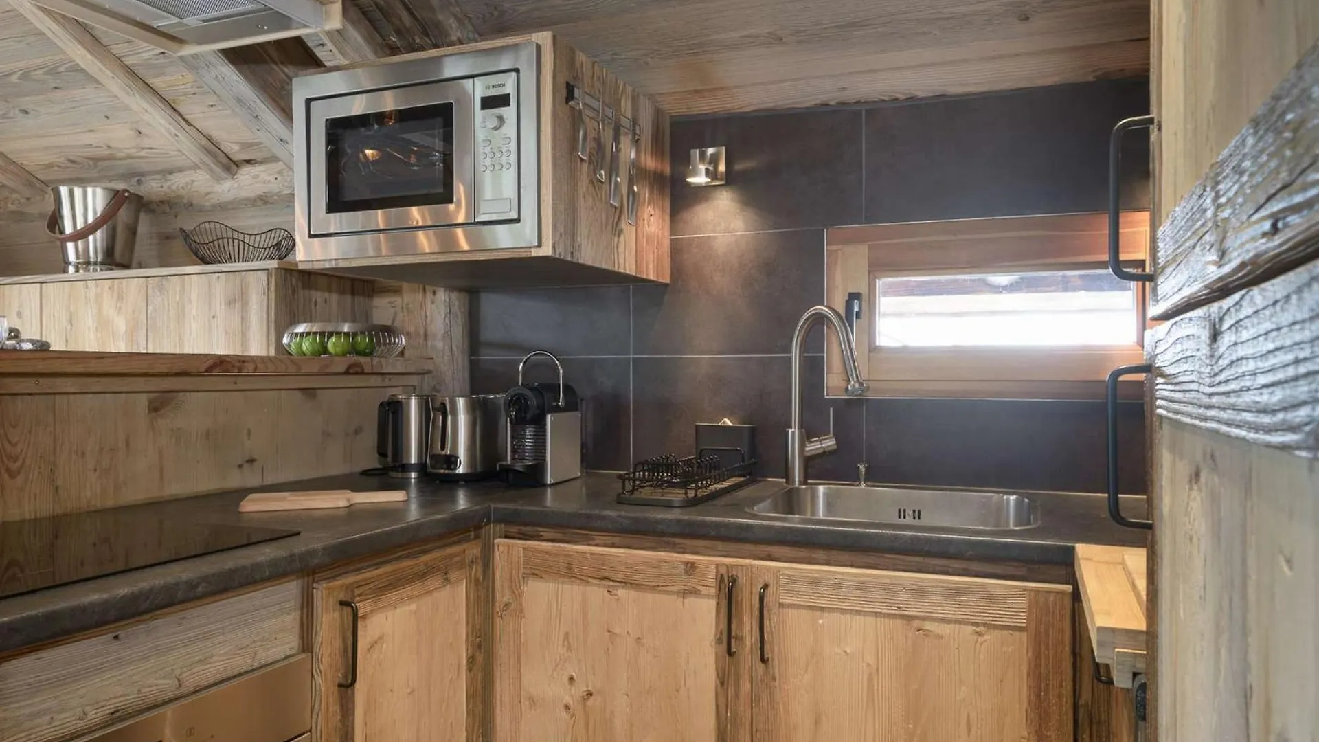 Chalet De Luxe 110M² A Courchevel 1850 - 8 Pers - Skis Aux Pieds - Fr-1-631-190 0*,  Γαλλία